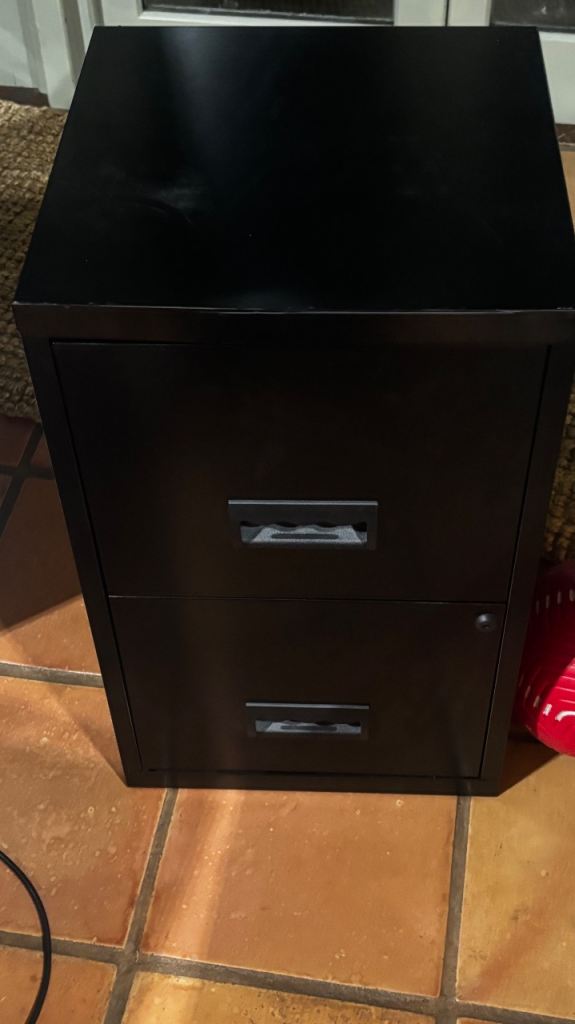Black Metal Filing Cabinet with 2 Drawers – Good Condition