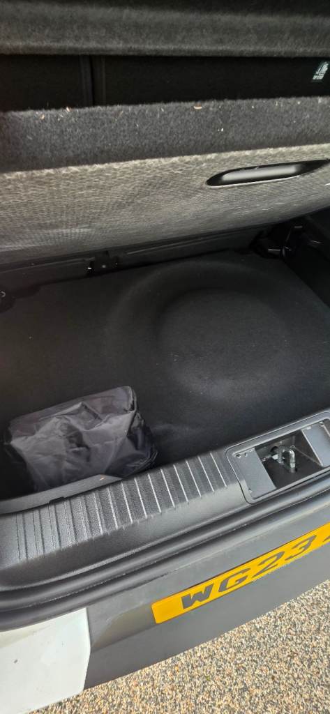 Renault, CAPTUR, Hatchback, 2023, Other, 1598 (cc), 5 doors