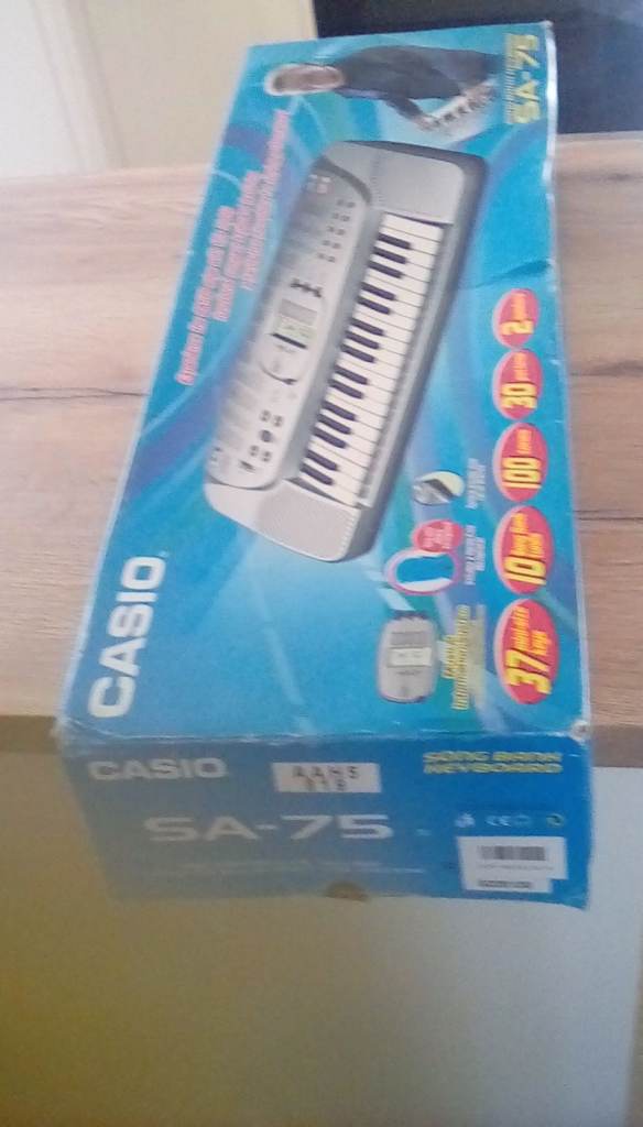 Casio keyboard sa 75