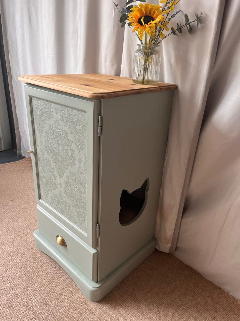 Solid Pine Cat Litter Tray Hideaway 