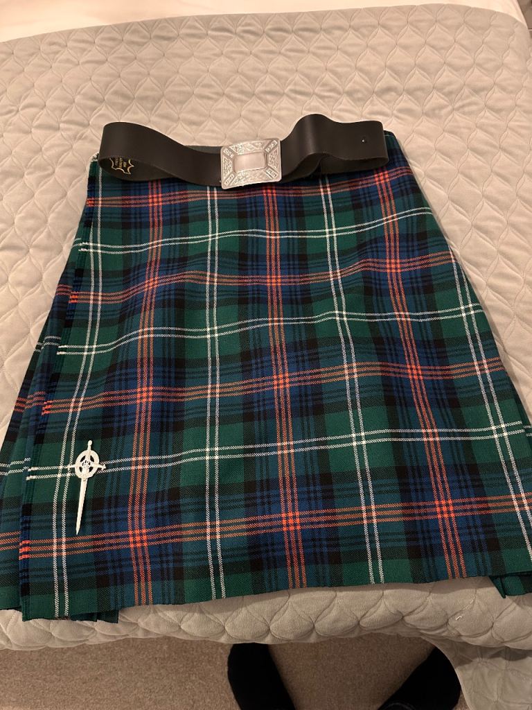 Hand Made Hector Russell wool Kilt/pin/belt fit 32” waist
