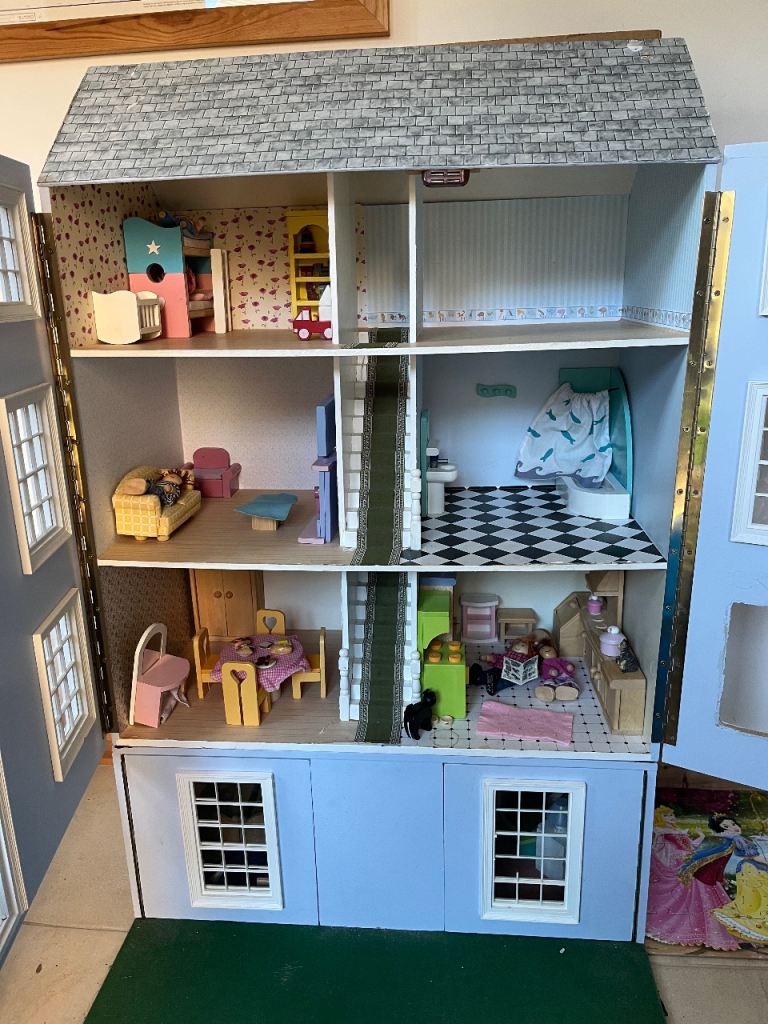 Large Wooden Doll's House with Furniture – A small project, Good ...