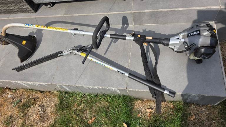 Titan TTL488GDO Strimmer Brush / Hedge Trimmer