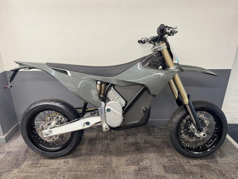 BRAND NEW STARK VARG SM SUPERMOTO 80HP ALPHA -- PART/EXCHANGE WELCOME - IN STOCK