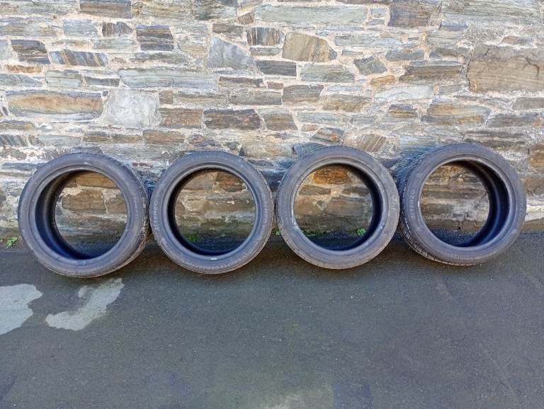 19" Car Tyres 