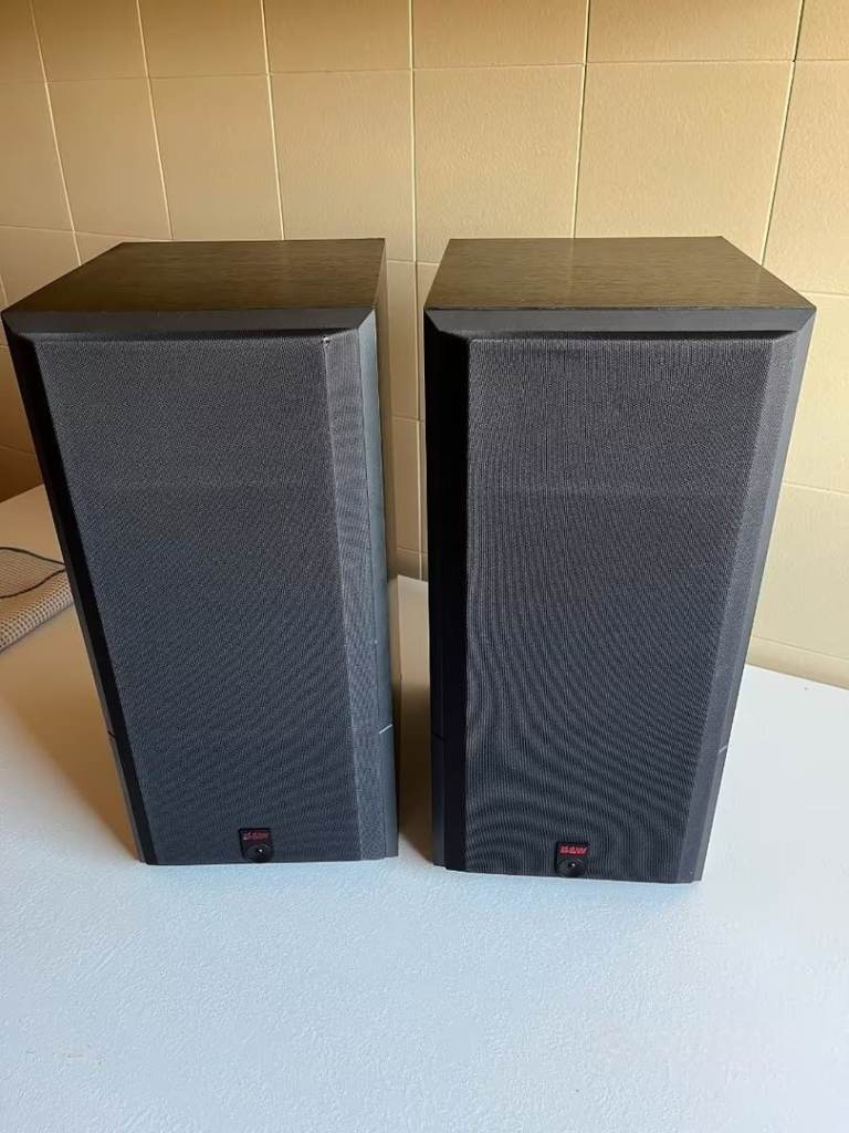 Bowers Wilkins B&W DM610 2 Way 150W Bookshelf Speakers - Black Ash (Pair)