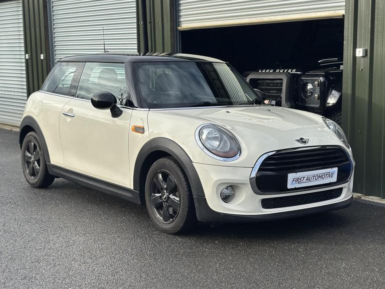 2015 MINI Hatch 1.5 Cooper Hatchback 3dr Petrol Manual Euro 6 (s/s) (136 ps) Hatchback Petrol Manual