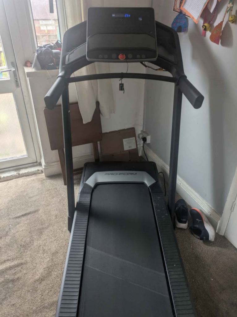 Pro-Form Treadmill in Black – Excellent Home Running Machine