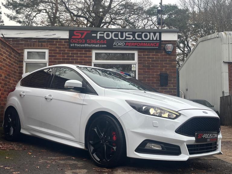 2017 Ford Focus 2.0T EcoBoost ST-3. 3 OWNERS FROM NEW  FULL SERVICE HISTORY 
