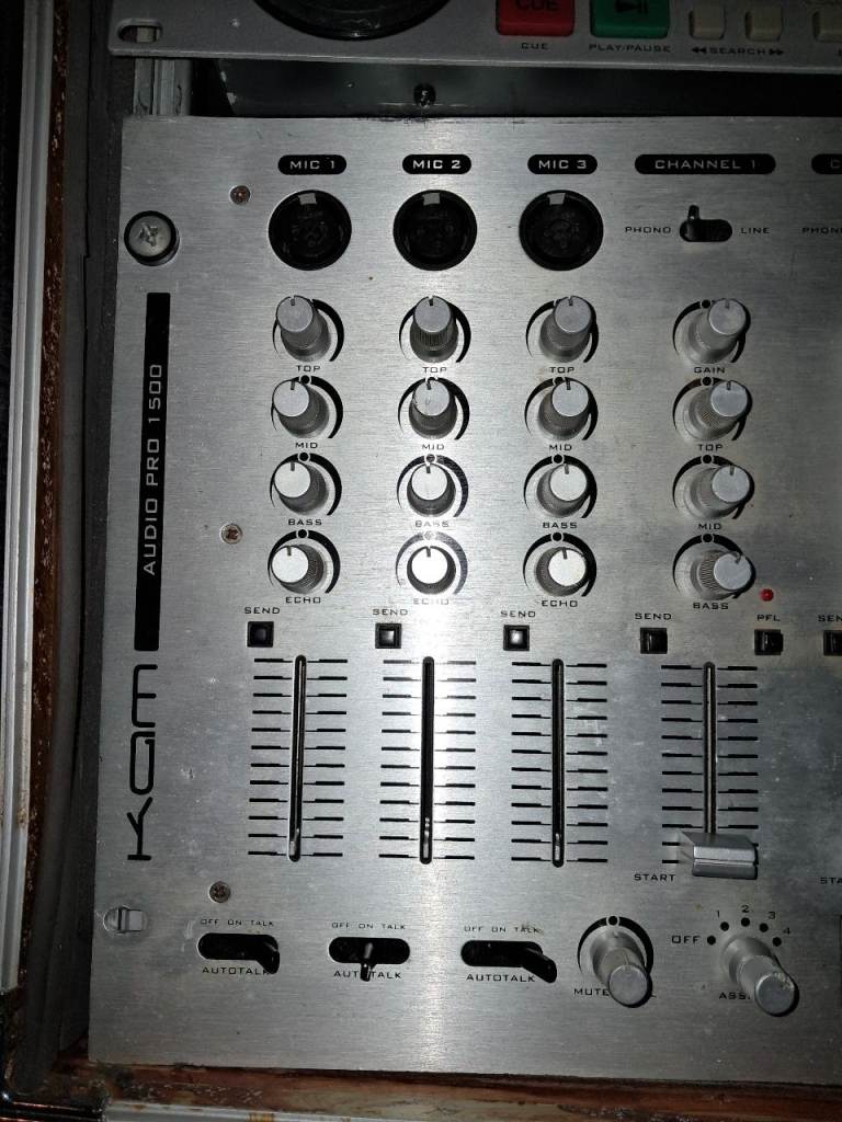 KAM KCD980 -DJ CD Twin Deck and 4 channel mixer