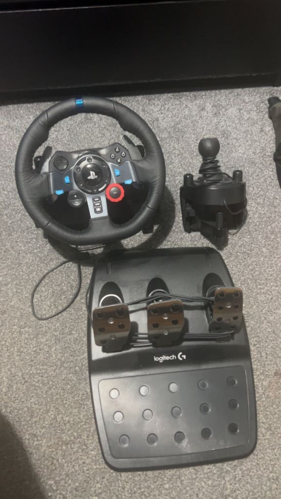 logitech g29 steering wheel + pedals and gear stick
