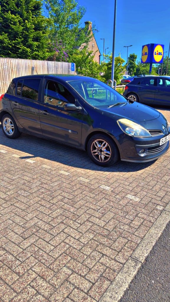 2008 RENAULT CLIO 1.2 PETROL MOT MARCH 2027 93K MILES STARTS N DRIVES GREAT CHEAP ON INSURANCE