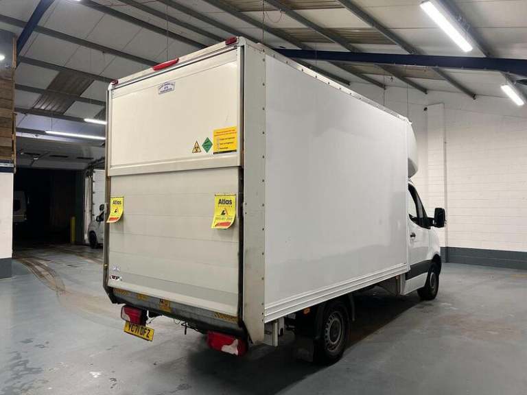 2021 Mercedes-Benz Sprinter 3.5t Progressive Chassis Cab CHASSIS CAB DIESEL Manual