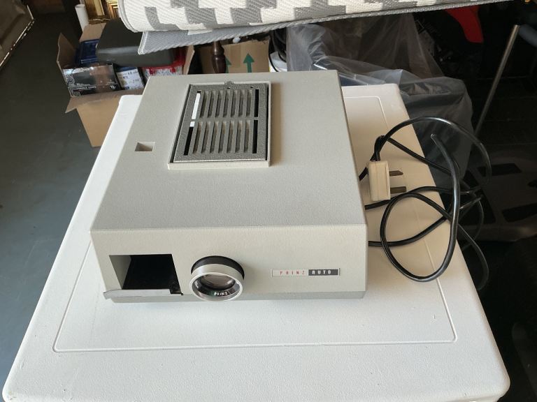 Dixon Prinz Auto Colour Slide Projector 