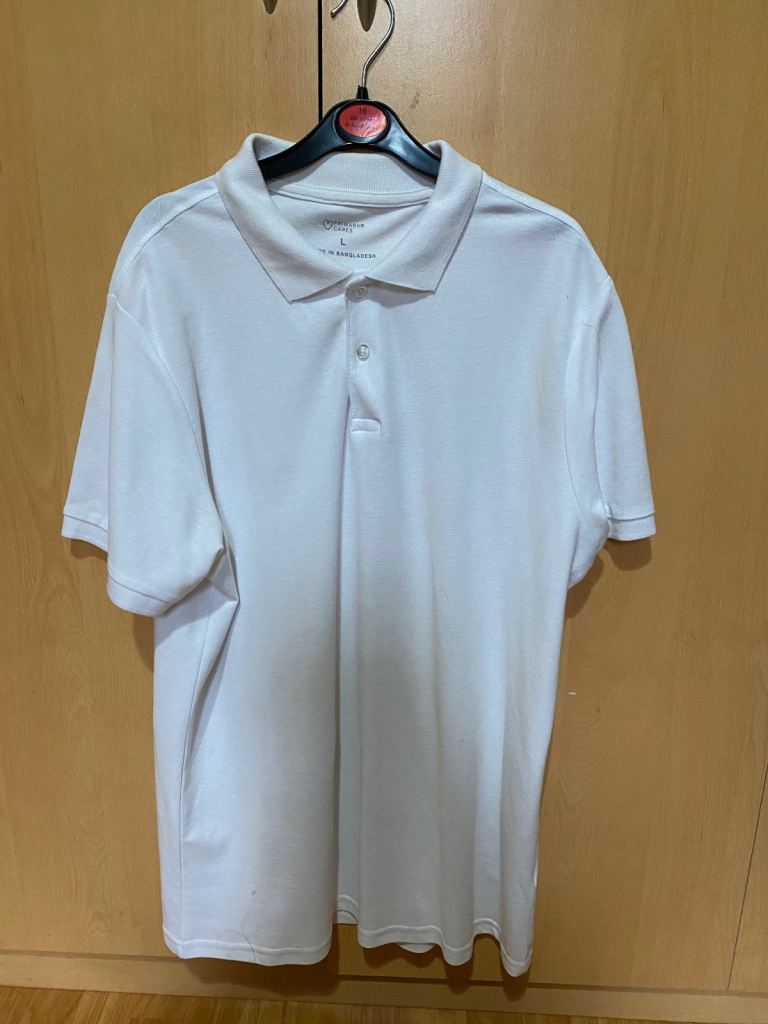 Bundle of guys clothes  size  L   10 items 