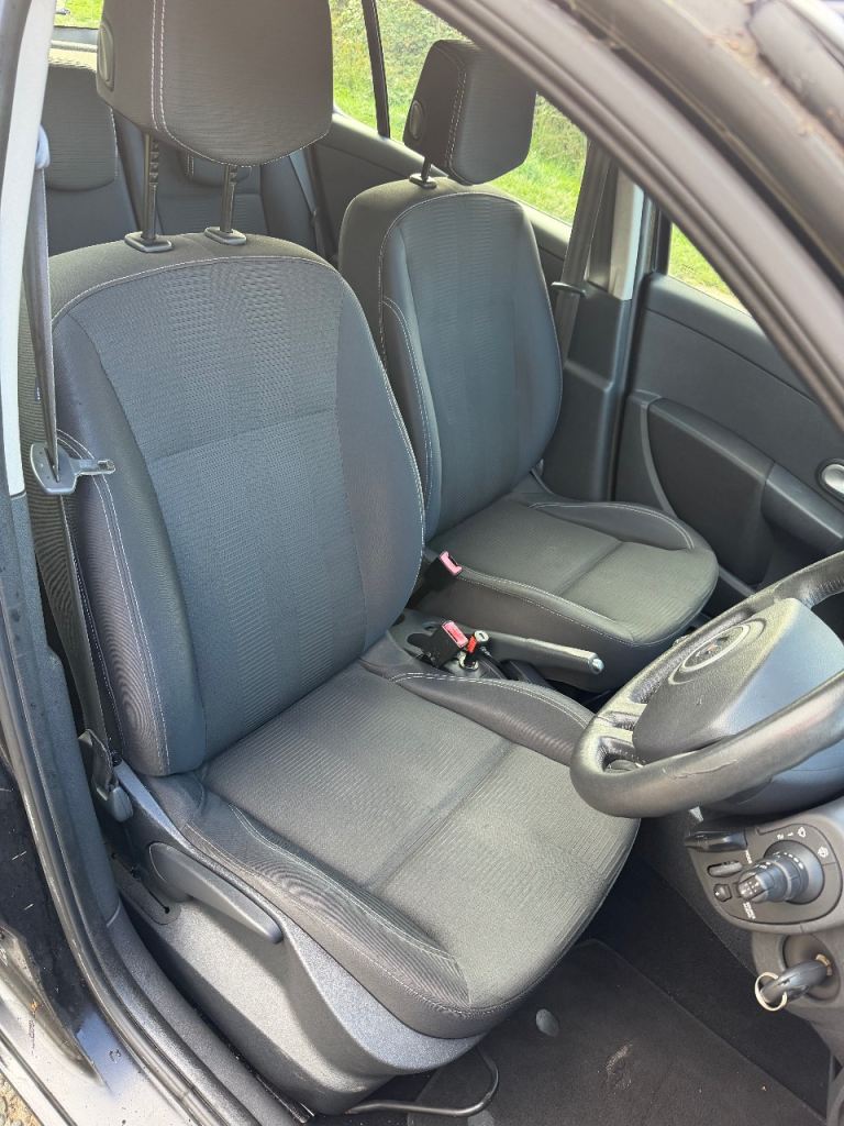 Renault, CLIO, Hatchback, 2010, Manual, 1461 (cc), 5 doors
