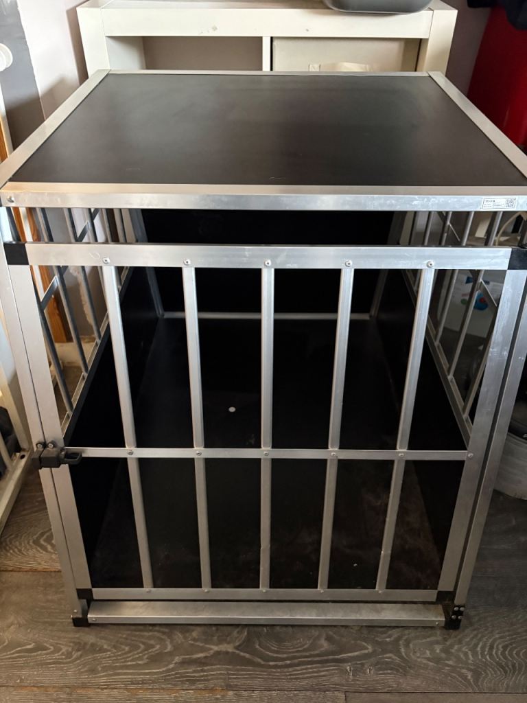 Dog crate