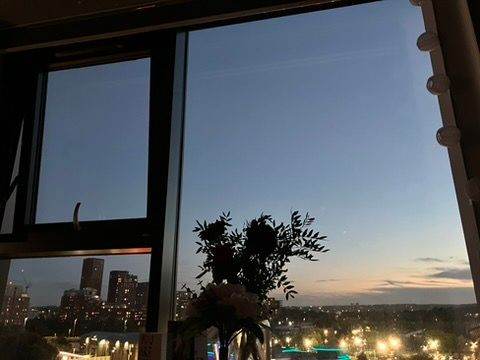 Bright Studio with Stunning Views & Great Location (STUDENTS ONLY)