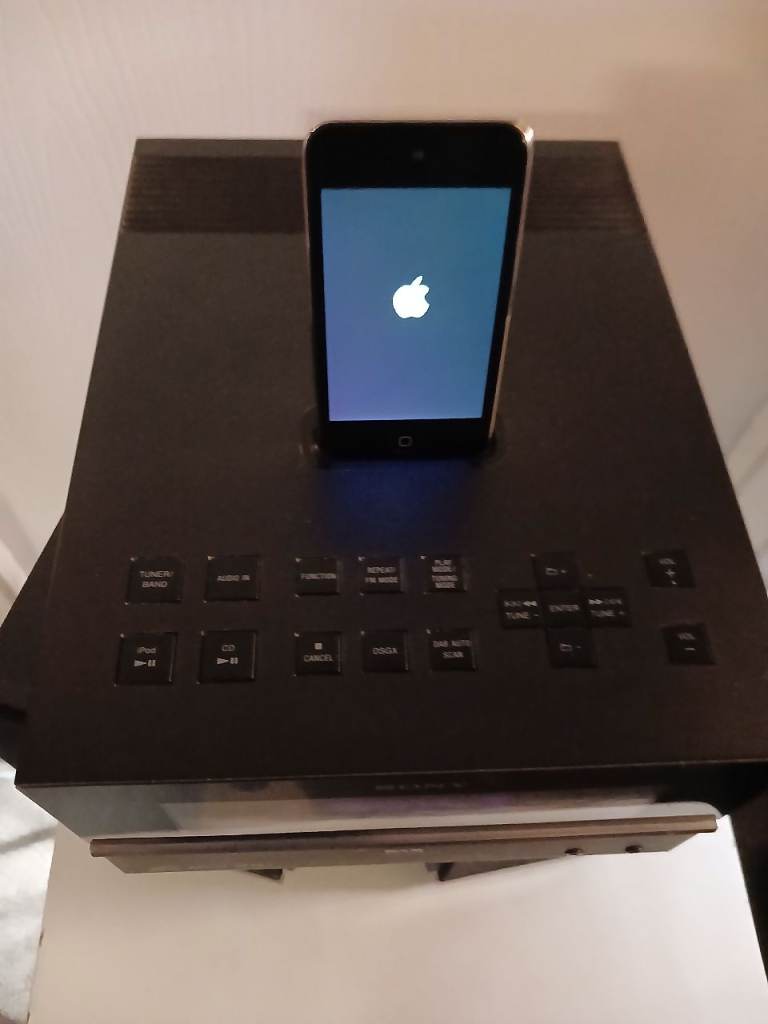 Sony stereo with i pod connection 