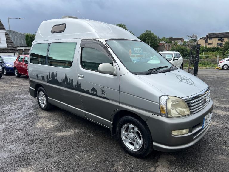 1999 v Toyota hiace camper auto mot 2/27 Lords of receipts excellent condition