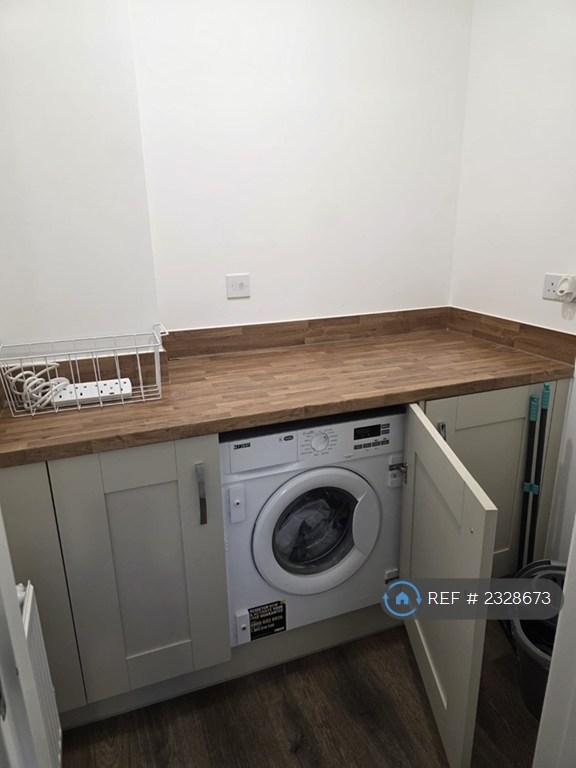 4 bedroom house in Phoenix Way, Norwich, NR5 (4 bed) (#2328673)