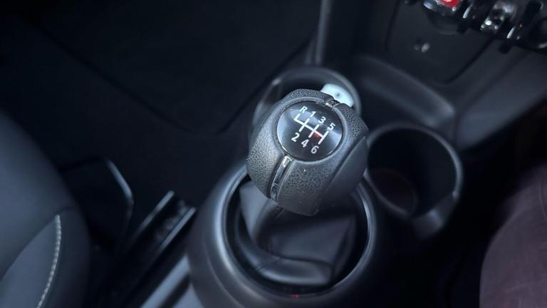 2018 MINI Hatch 1.5 One Euro 6 (s/s) 3dr HATCHBACK Petrol Manual