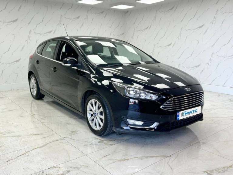 2015 Ford Focus 1.0T EcoBoost Titanium Hatchback 5dr Petrol Manual Euro 6 (s/s) (100 ps) 2  Hatch...