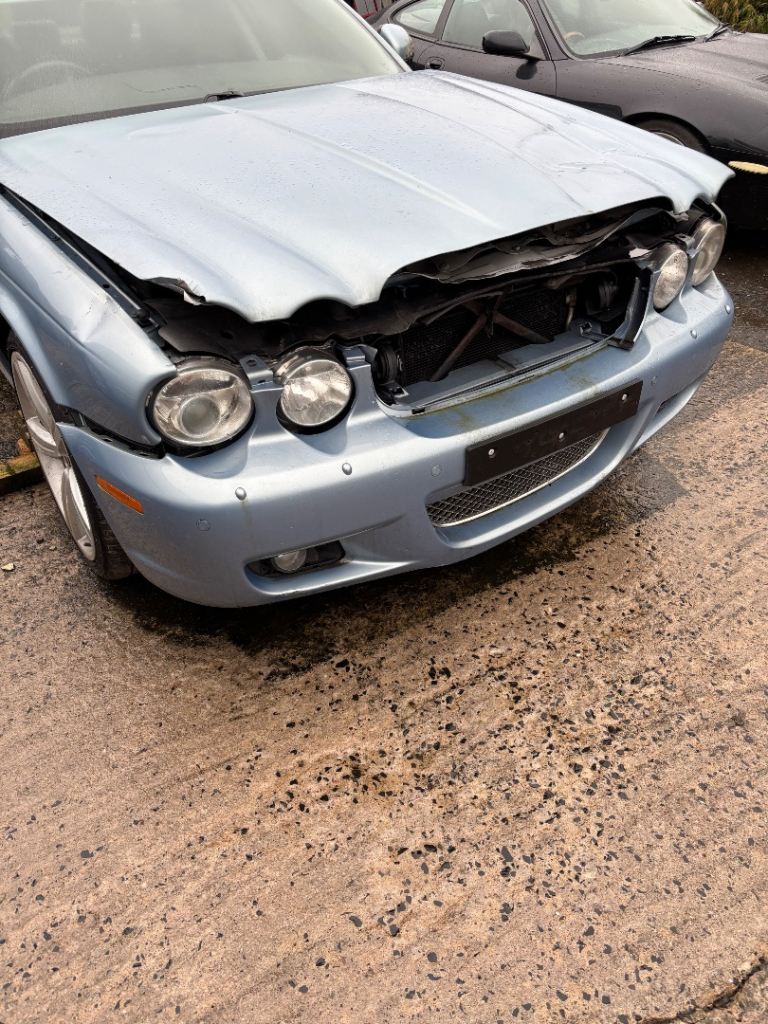 Breaking 2008 Jaguar XJ Sport