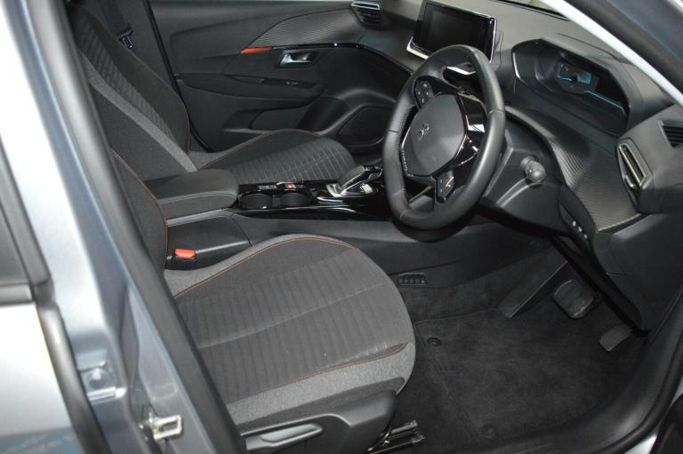 2020 Peugeot E-208 100kW Active 50kWh Electric Auto ONLY 15000 MILES Hatchback Electric Automatic