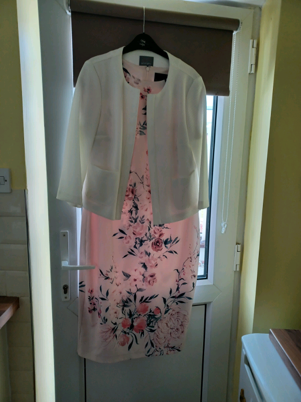 Mother of bride outfit