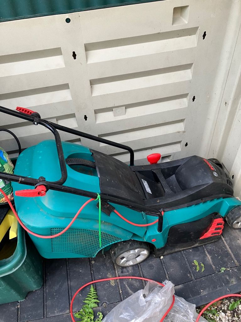 Lawnmower 