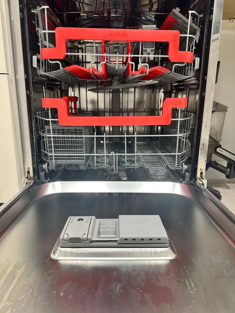 Hoover dishwasher 