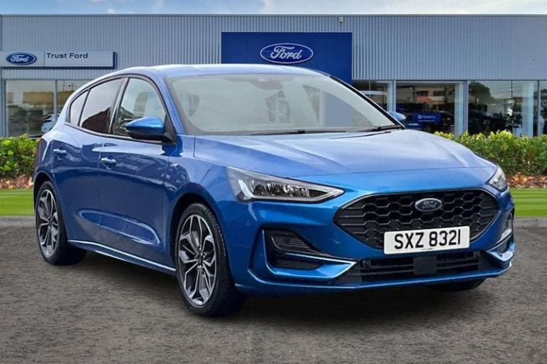 2023 Ford Focus ST-Line X**HEATED SEATS & STEERING WHEEL - B&O AUDIO - WIRELESS CHARGING PA Hatch...