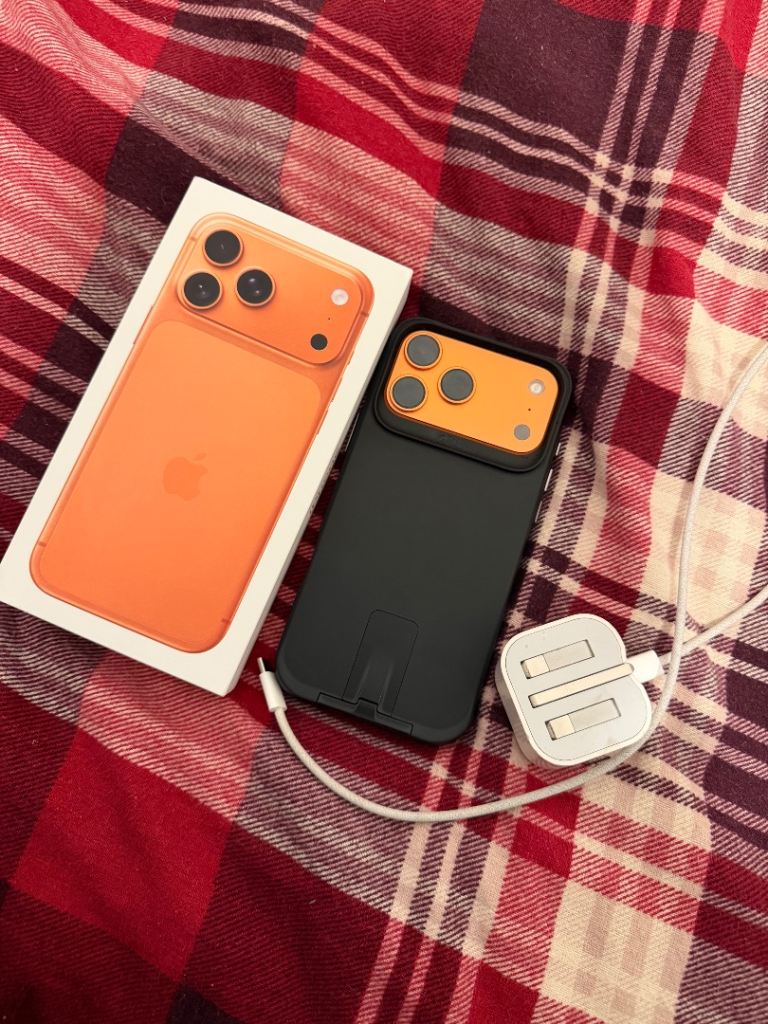 iPhone 17 Pro Max *256gb* Ceramic Orange