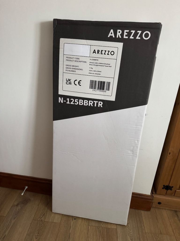 Towel Rail - Brass finish BRAND NEW!!