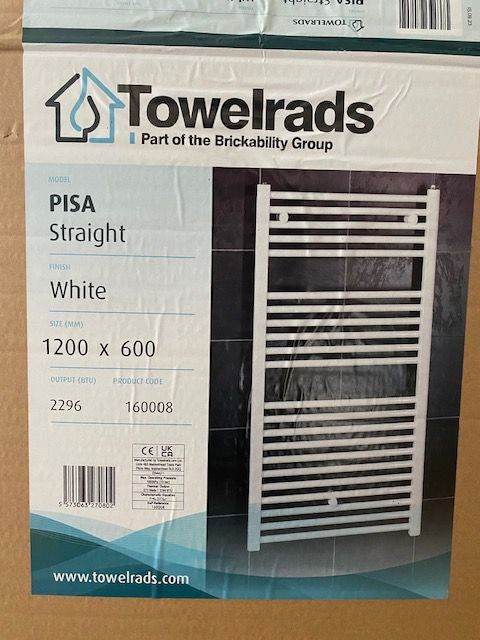 Towelrads Pisa Straight Ladder Radiator - White 1200x600mm					