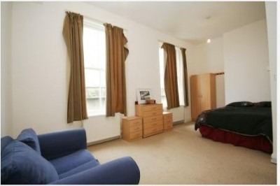 '* THORNTON HEATH LARGE ONE BEDROOM FLAT NR STATION