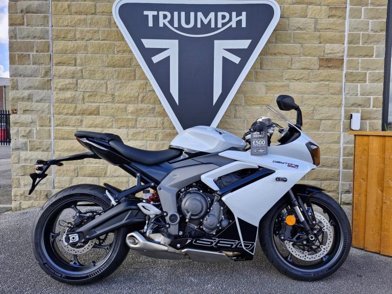 Brand new Pre-registered Triumph Daytona 660 - FREE quickshifter and 1st servi