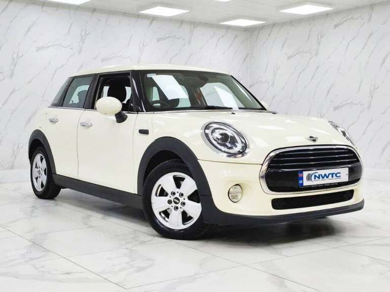 2019 MINI Hatch 1.5 Cooper Classic Hatchback 5dr Petrol Manual Euro 6 (s/s) (136 ps) Hatchback Pe...
