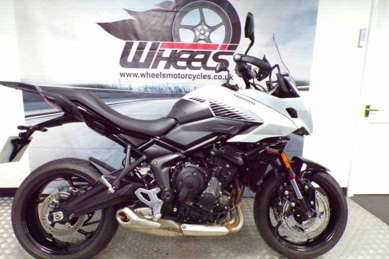 2023 TRIUMPH TIGER 660 SPORT WITH ONLY 5347 MILES FROM NEW