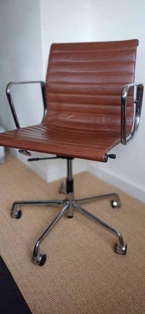 Leather Swivel Eames Chair for Vitra 1990's