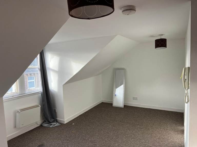 Studio Flat for Rent in Crieff