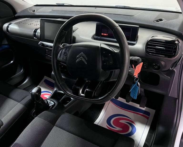 2018 Citroen C4 Cactus 1.6 BlueHDi W Hatchback 5dr Diesel Manual Euro 6 (100 ps) Hatchback Diesel...