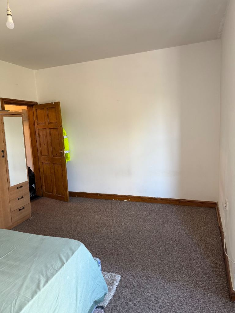 DOUBLE ROOM AVAILABLE IN SALFORD – ALL BILLS INCLUDED 
