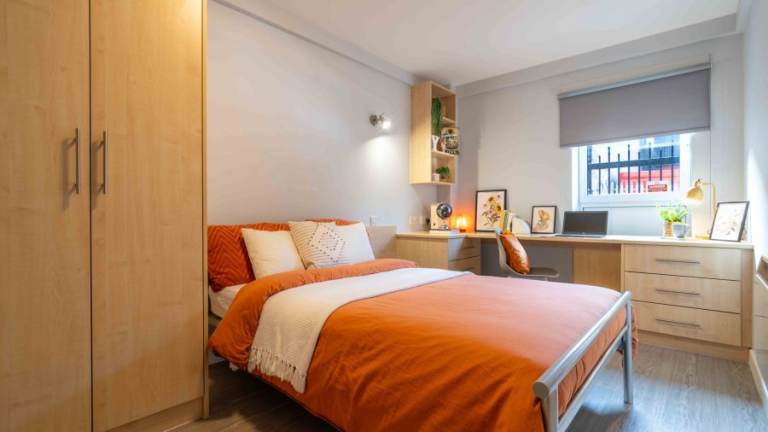 URGENT: iQ Fenton House replacement tenant needed