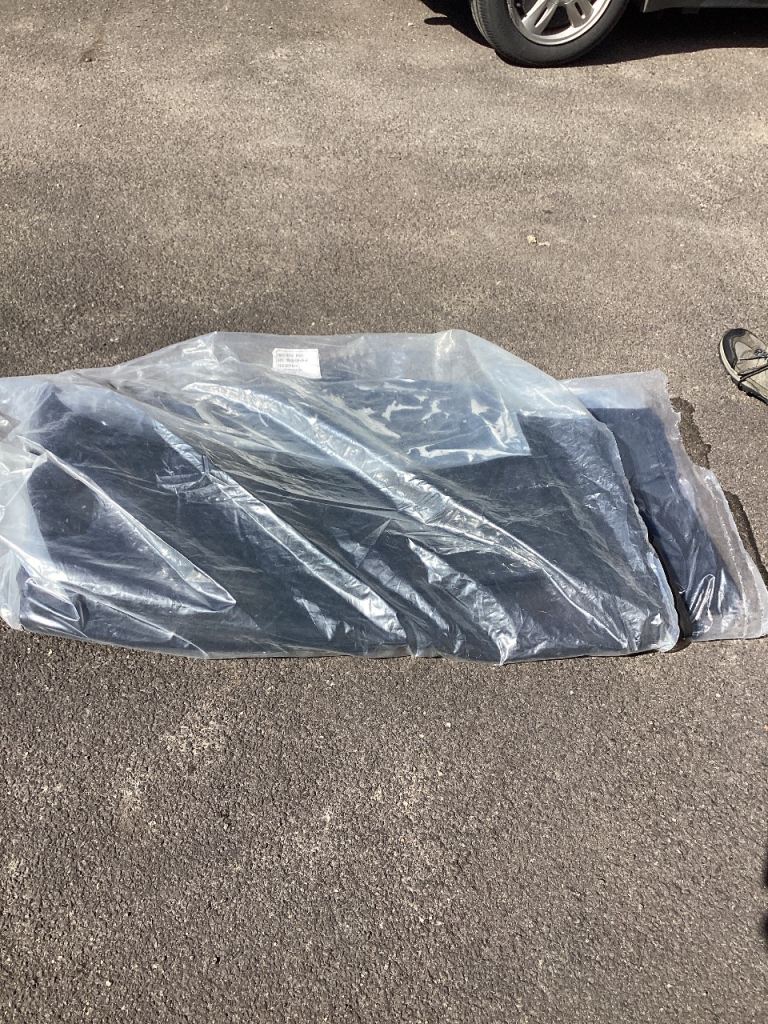 Land Rover 60th Anniversary SVX original full soft top with windows and stowage bag. Brand new.