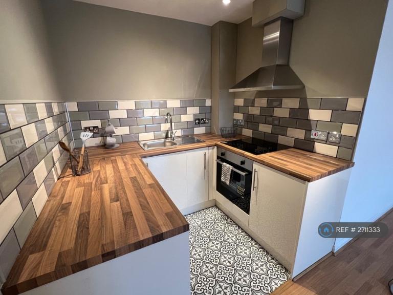 image for 1 bedroom flat in Kirby Court, Newbold, Rugby, CV21 (1 bed) (#2711333)