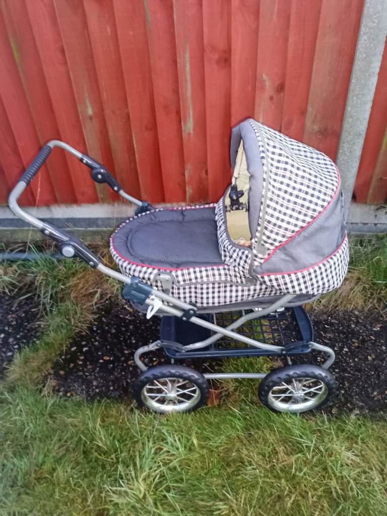 Silver cross dolls pram