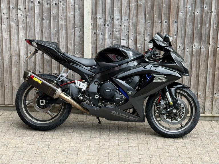 SUZUKI GSXR 750 K9 2009 (59) SUPER SPORT + 8,800 MILES + NICE EXTRAS 