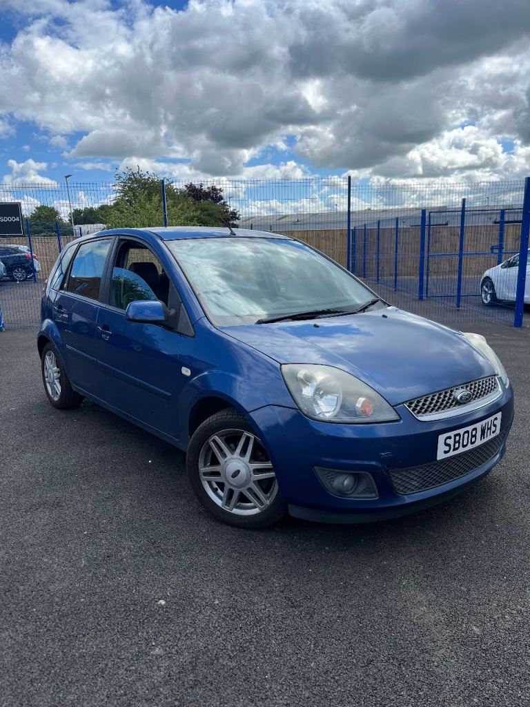 FORD FIESTA LOW MILEAGE